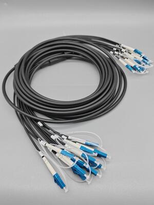 Kabel Patch Serat Lapis Lapis 6 12 24 Serat LC SC Konektor OS2 Mode Tunggal 5.0mm Kabel Luar Ruangan Hitam